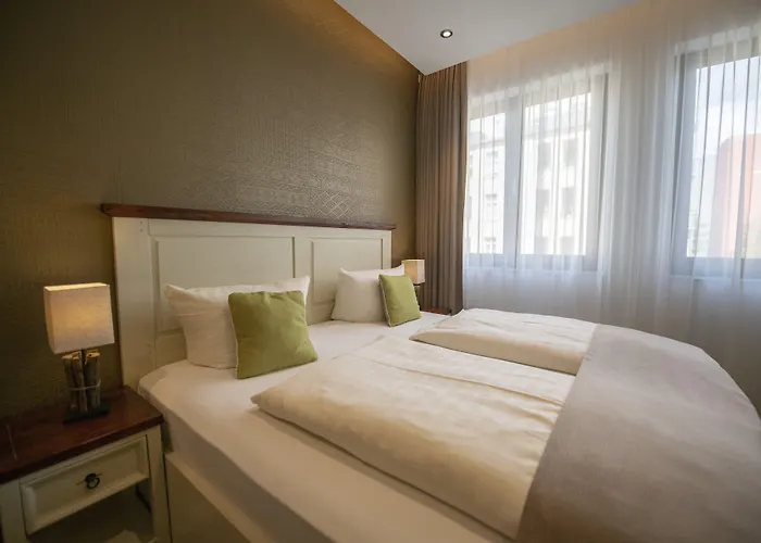 - Апарт-отель