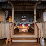 - Aparthotel 4*