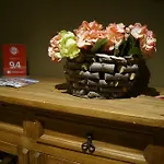 - Aparthotel
