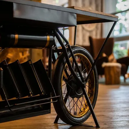 Ξενοδοχείο με διαμερίσματα - 4*