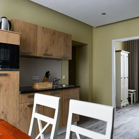 Ξενοδοχείο με διαμερίσματα - 4*