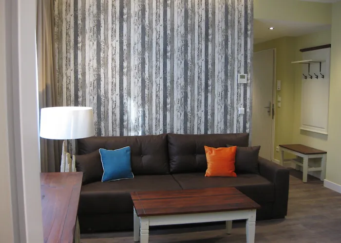 - 公寓式酒店 4*